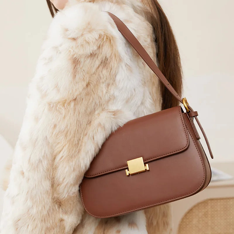 Elegant Leather Shoulder Bag - Gold Clasp