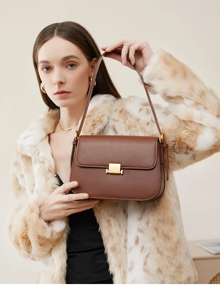 Elegant Leather Shoulder Bag - Gold Clasp