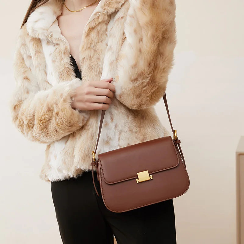 Elegant Leather Shoulder Bag - Gold Clasp