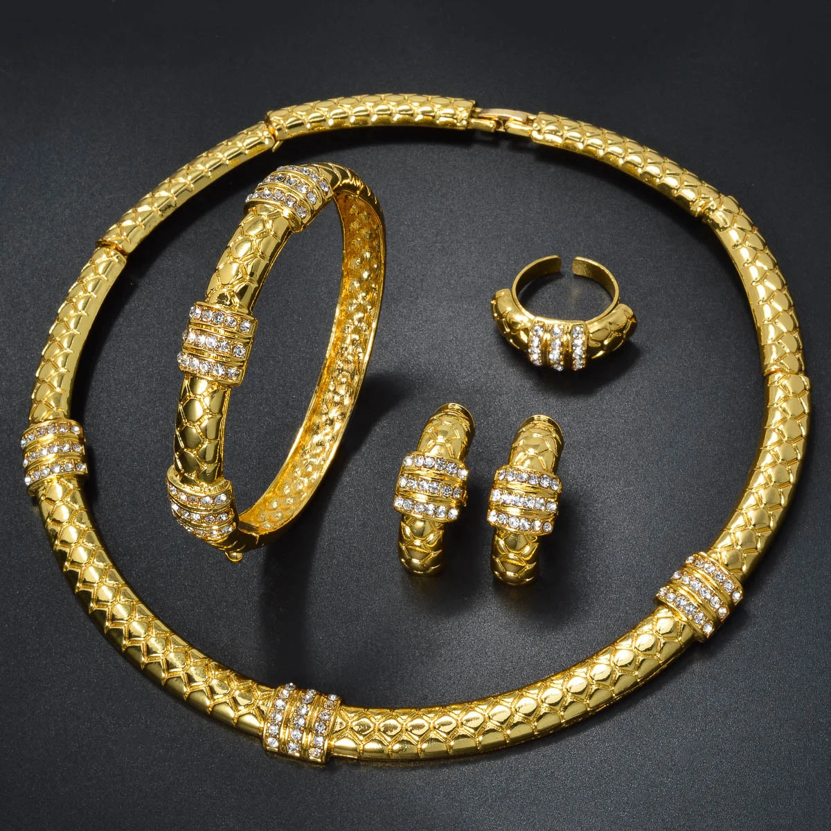 Golden Majesty - Exotic Power & Rafinement